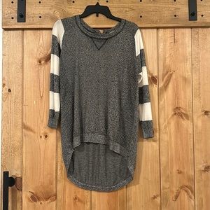 Altar’d state grey white sleeve sweater top
